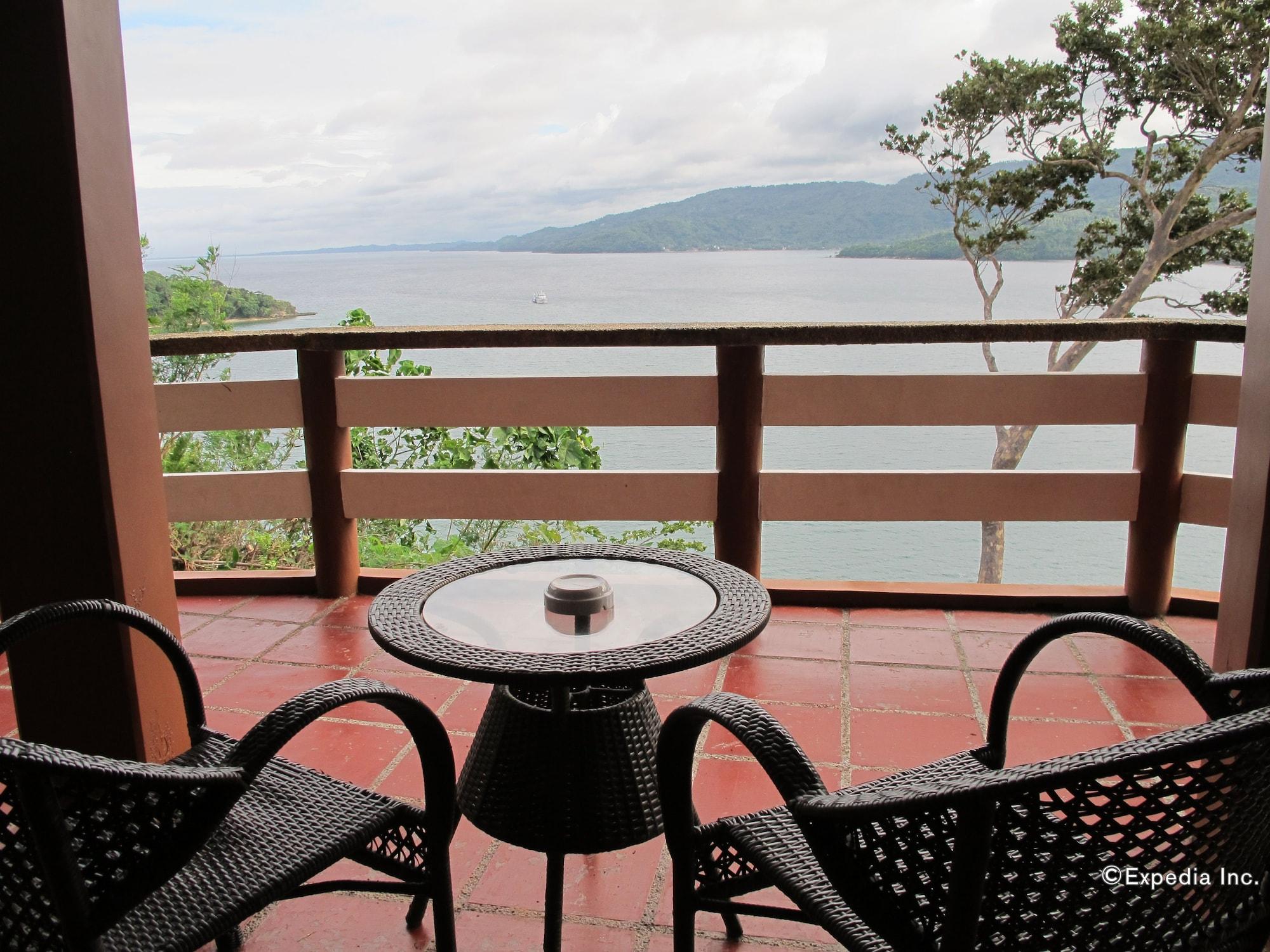 Utopia Resort & Spa Puerto Galera Exterior foto