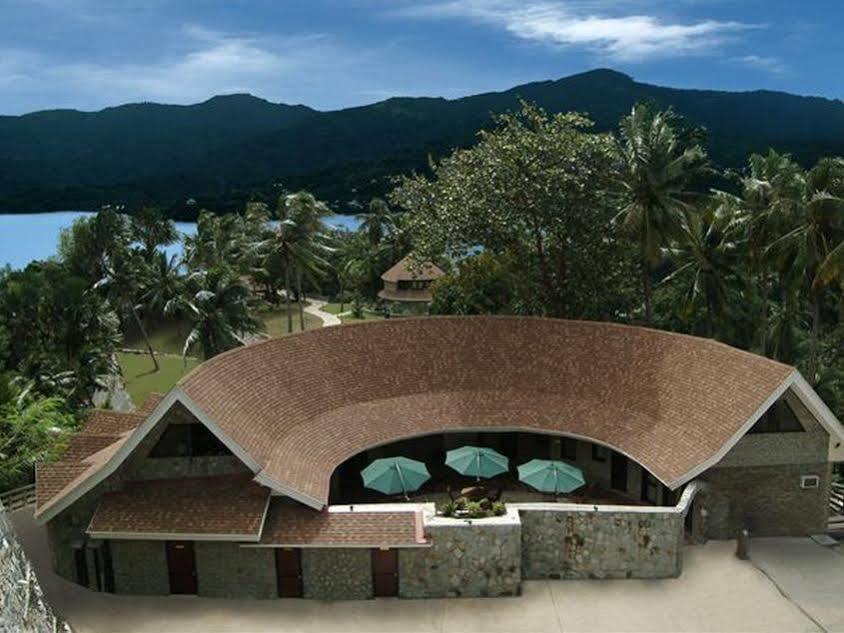 Utopia Resort & Spa Puerto Galera Exterior foto